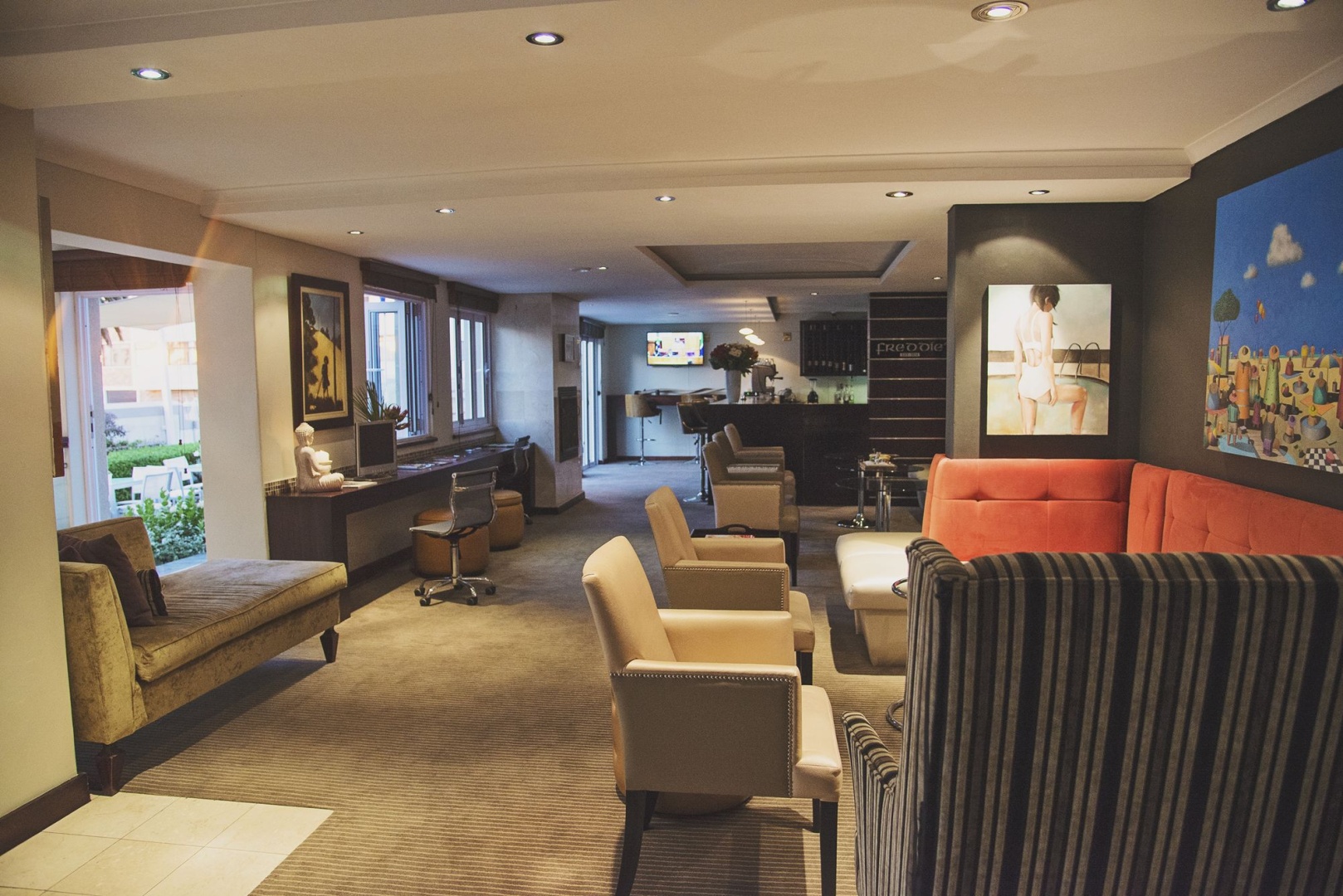 Photo - The Bantry Bay Aparthotel by Totalstay