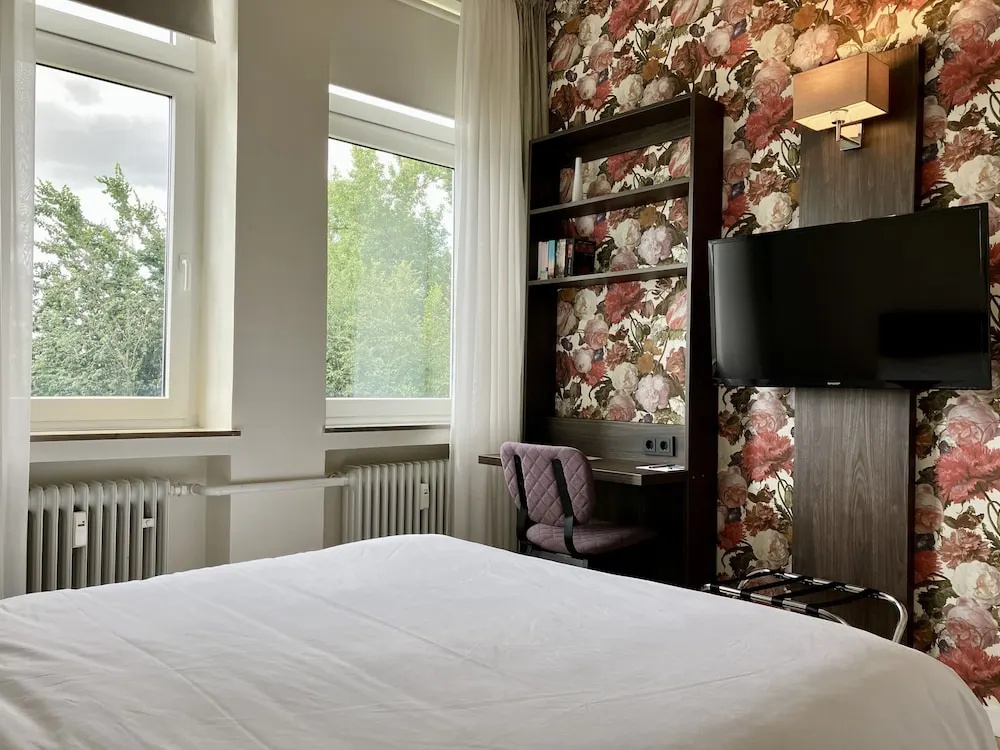 Photo - Fährhaus am Rhein Hotel Düsseldorf