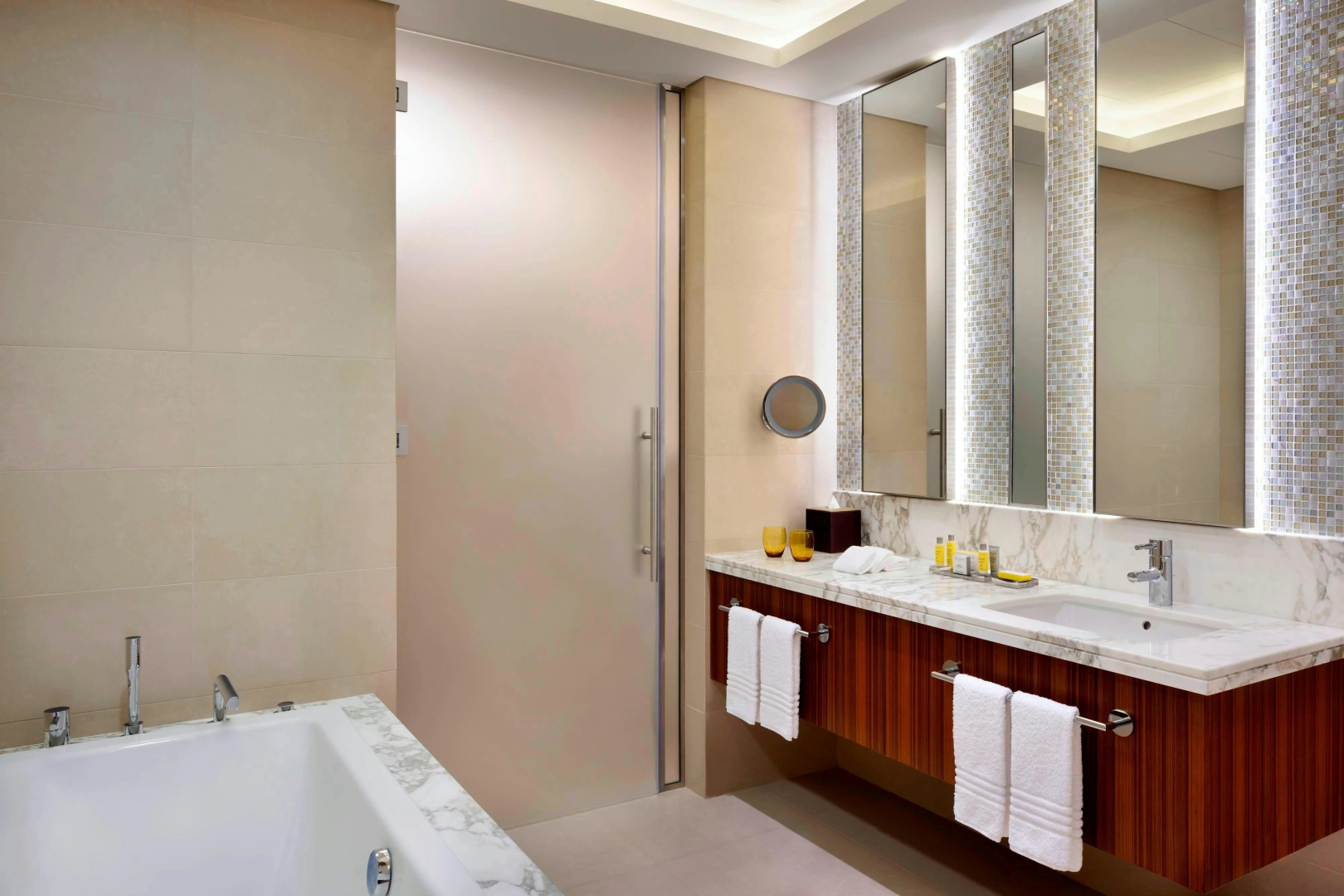 Photo - Marriott Hotel Downtown, Abu Dhabi