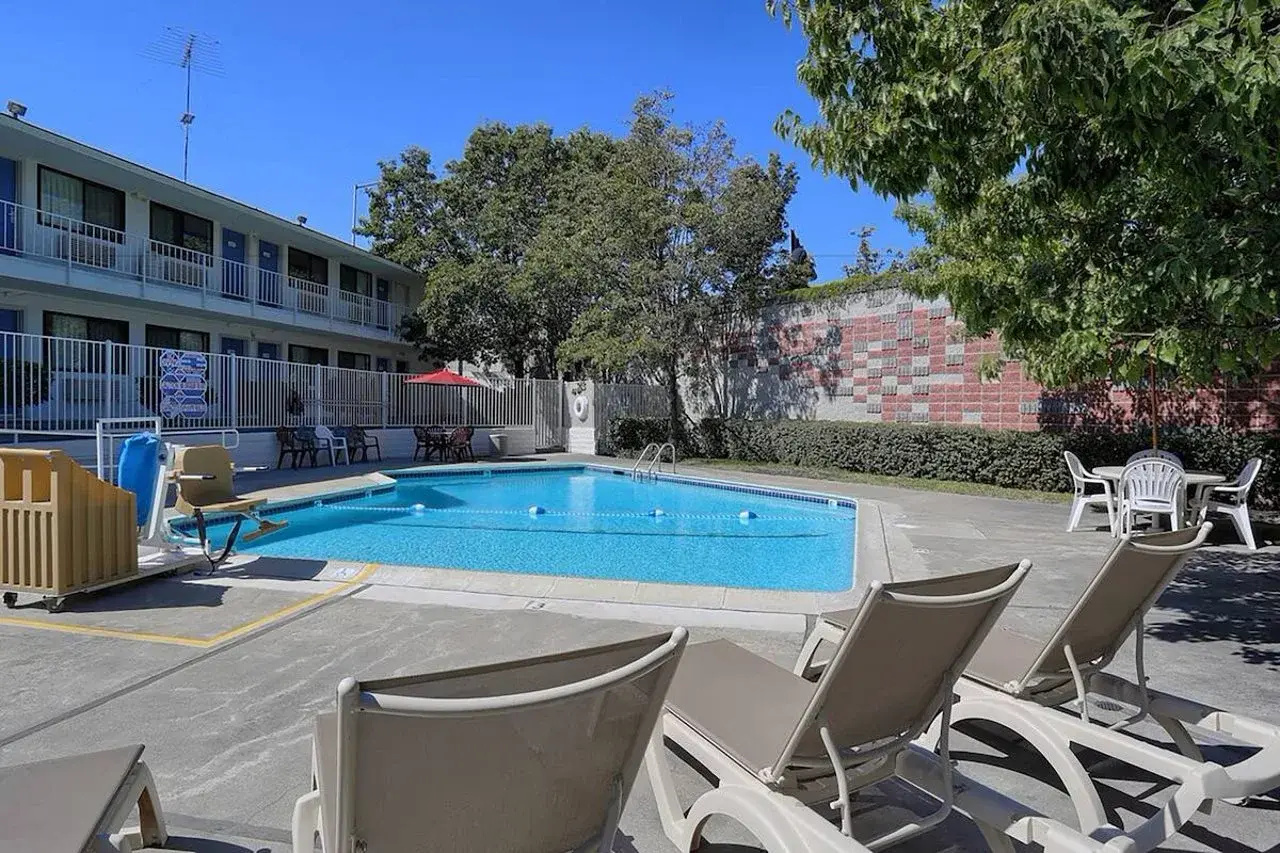 Photo - Super 8 by Wyndham Walnut Creek