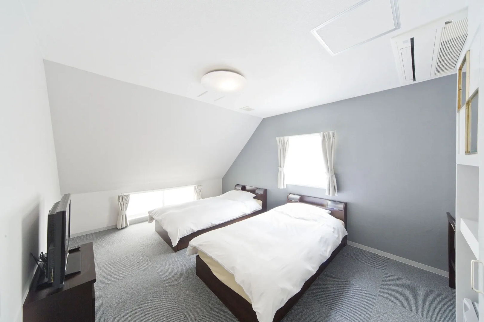 Photo - Shin-Okubo International Hotel