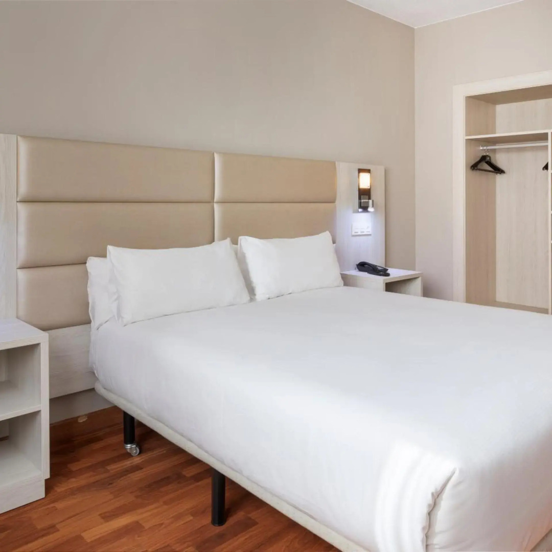 Photo - B&B HOTEL Zaragoza Royal
