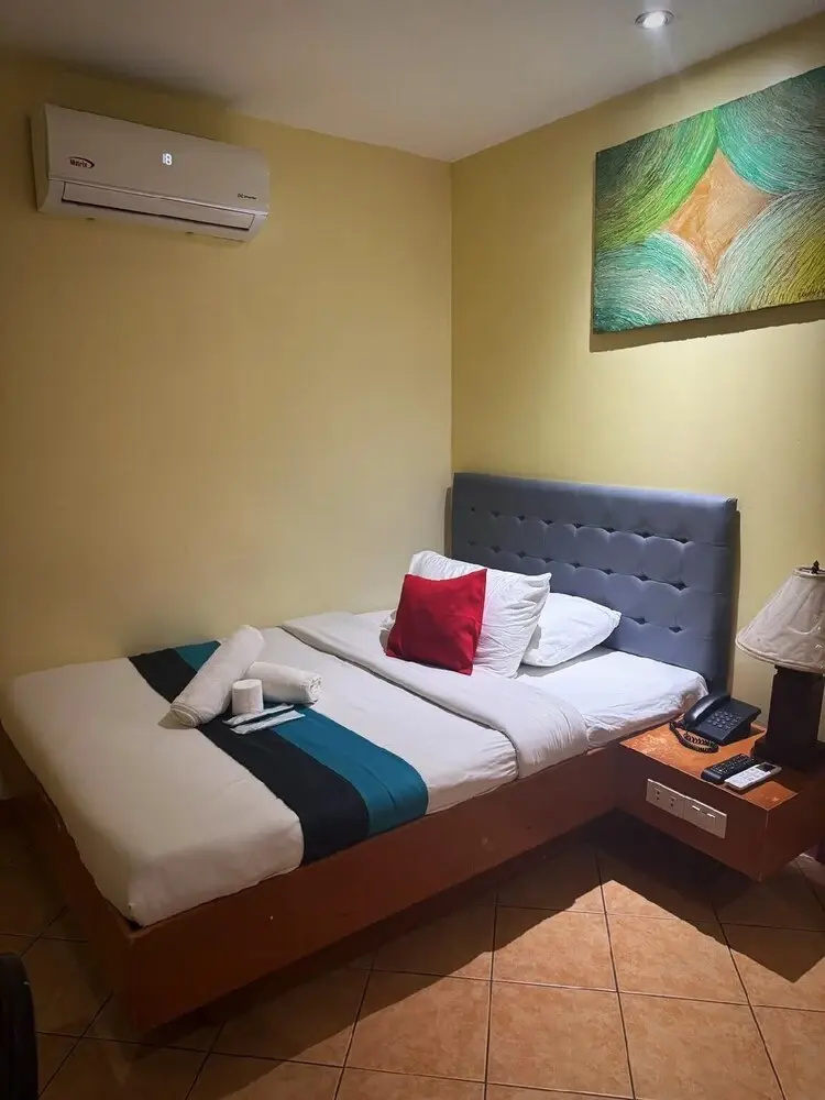 Foto - Comfy Inn Mabini Manila