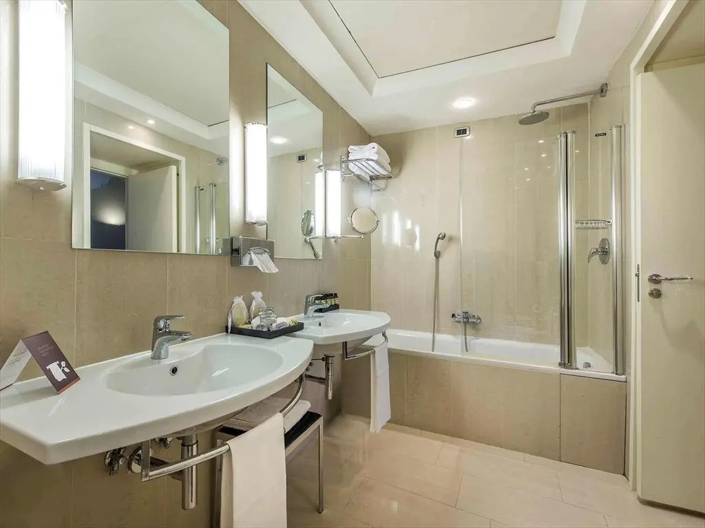 Foto - Palazzo Caracciolo Naples