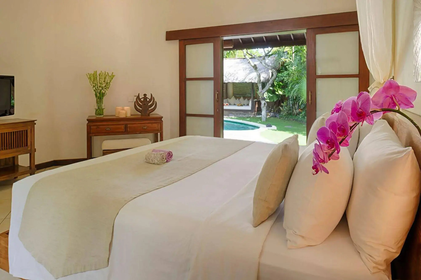 Photo - Villa Kori Bali Kubu, 9 people maximum, close to Seminyak Beach