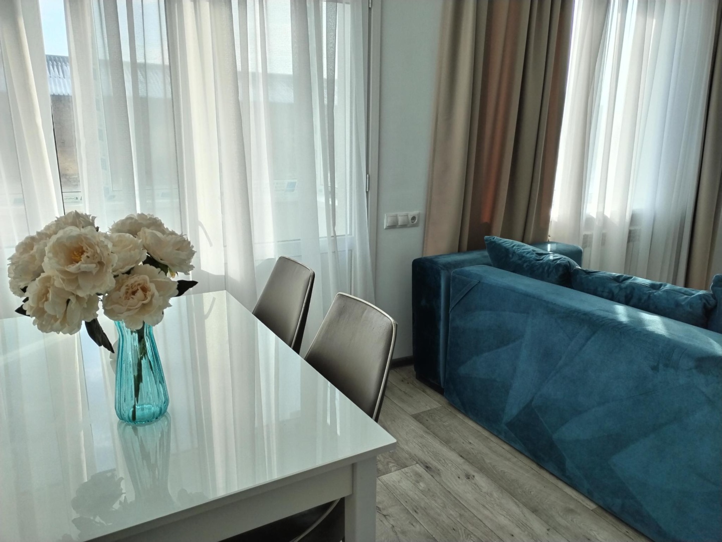 Rooms Apartments (Румс Апартментс) на улице Власова