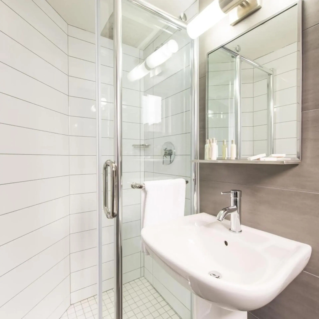 Photo - Travelodge by Wyndham Montreal Centre