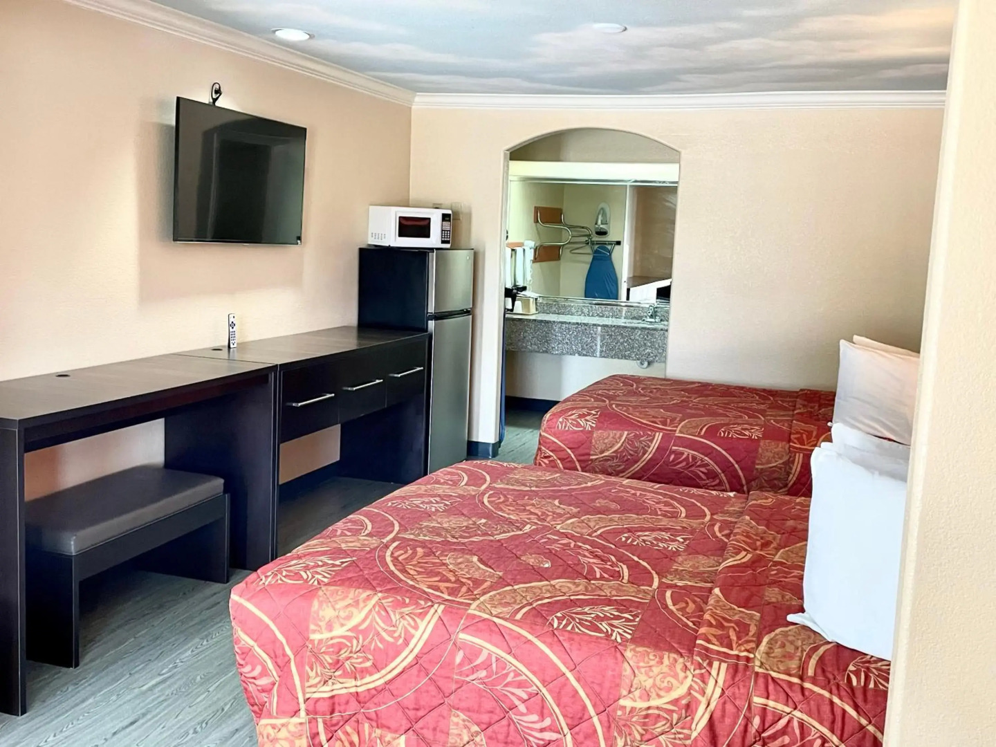 Photo - Luxury Inn Liberty