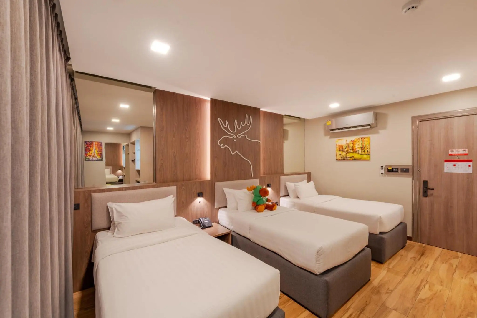 Photo - Moose Hotel Chiangmai