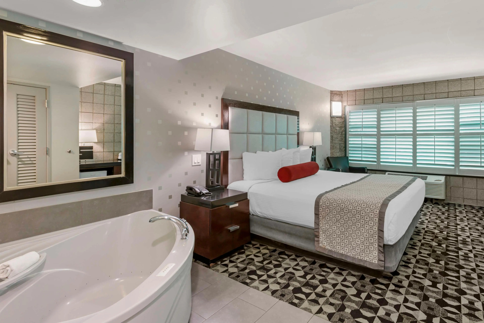 Photo - Best Western Plus Sundial