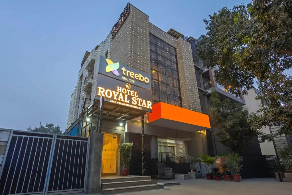 Photo - Treebo Royal Star