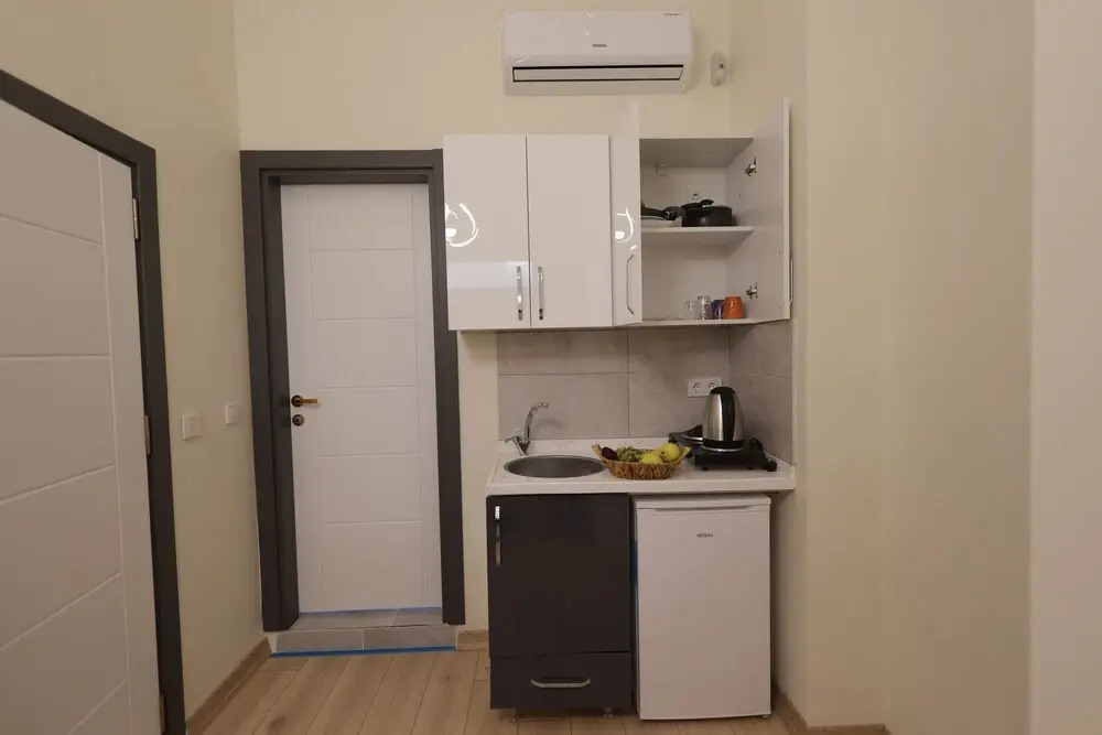 Photo - Bonita Apart