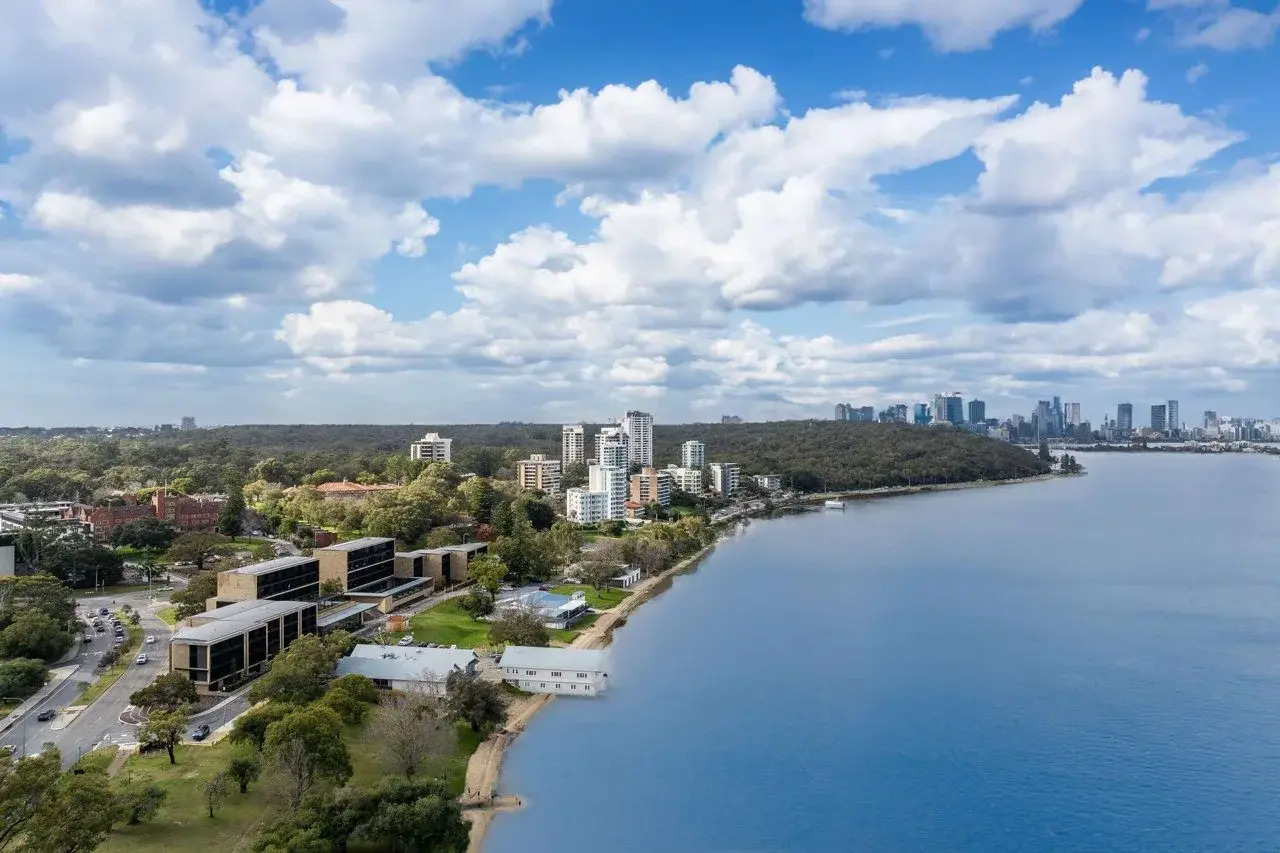 Photo - Wonil Hotel Perth - Handwritten Collection