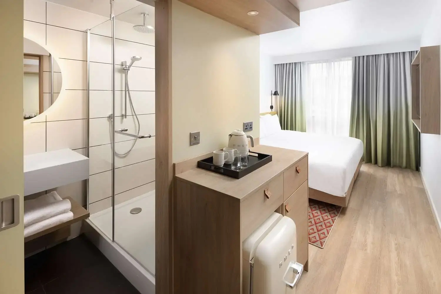 Photo - Hampton By Hilton Rochdale