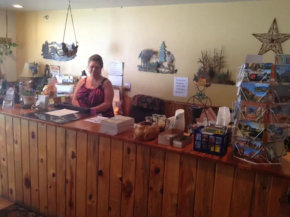 Foto - Buffalo Bill's Antlers Inn