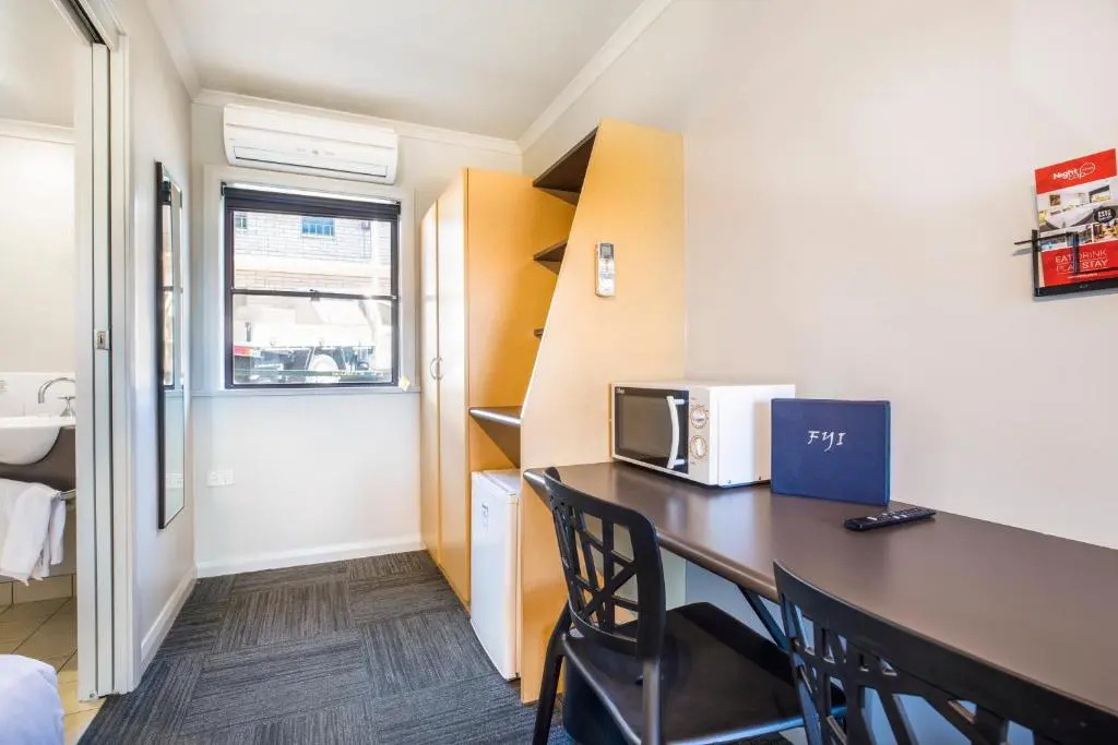 Foto - Nightcap at Riverside Hotel