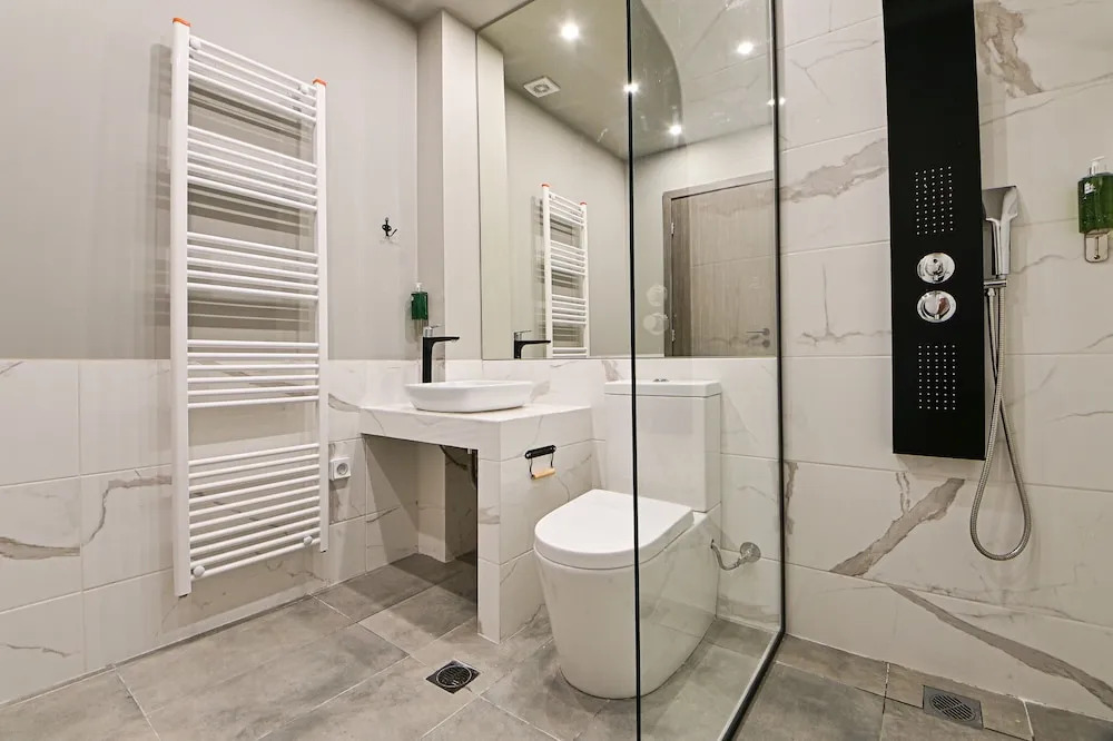 Photo - Thisean Modern Suites By Athens Stay