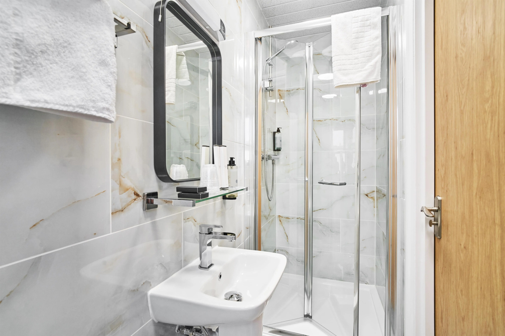 Photo - Best Western Greater London Hotel