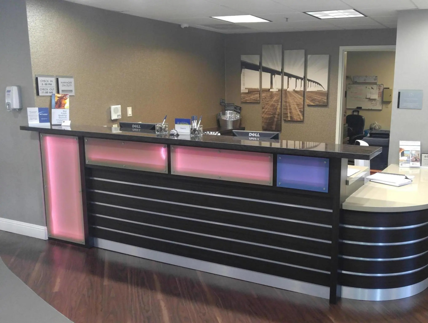 Foto - Best Western Plus Delta Inn & Suites