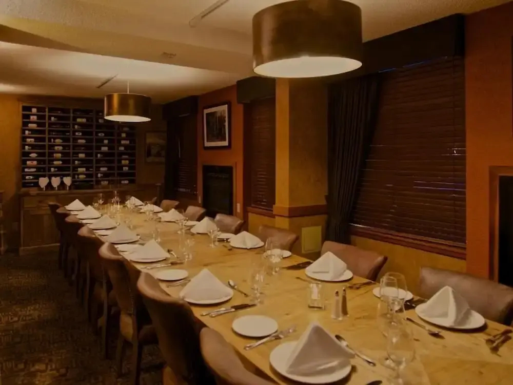 Foto - Mountain Side Hotel Whistler by Executive
