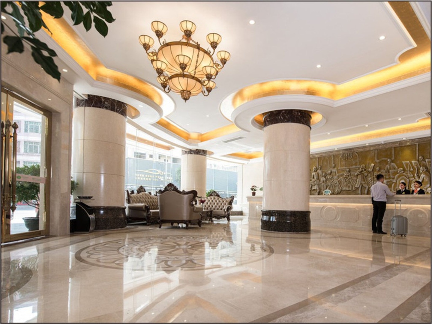 Vienna Hotel Heyuan Hongxing Road Branch