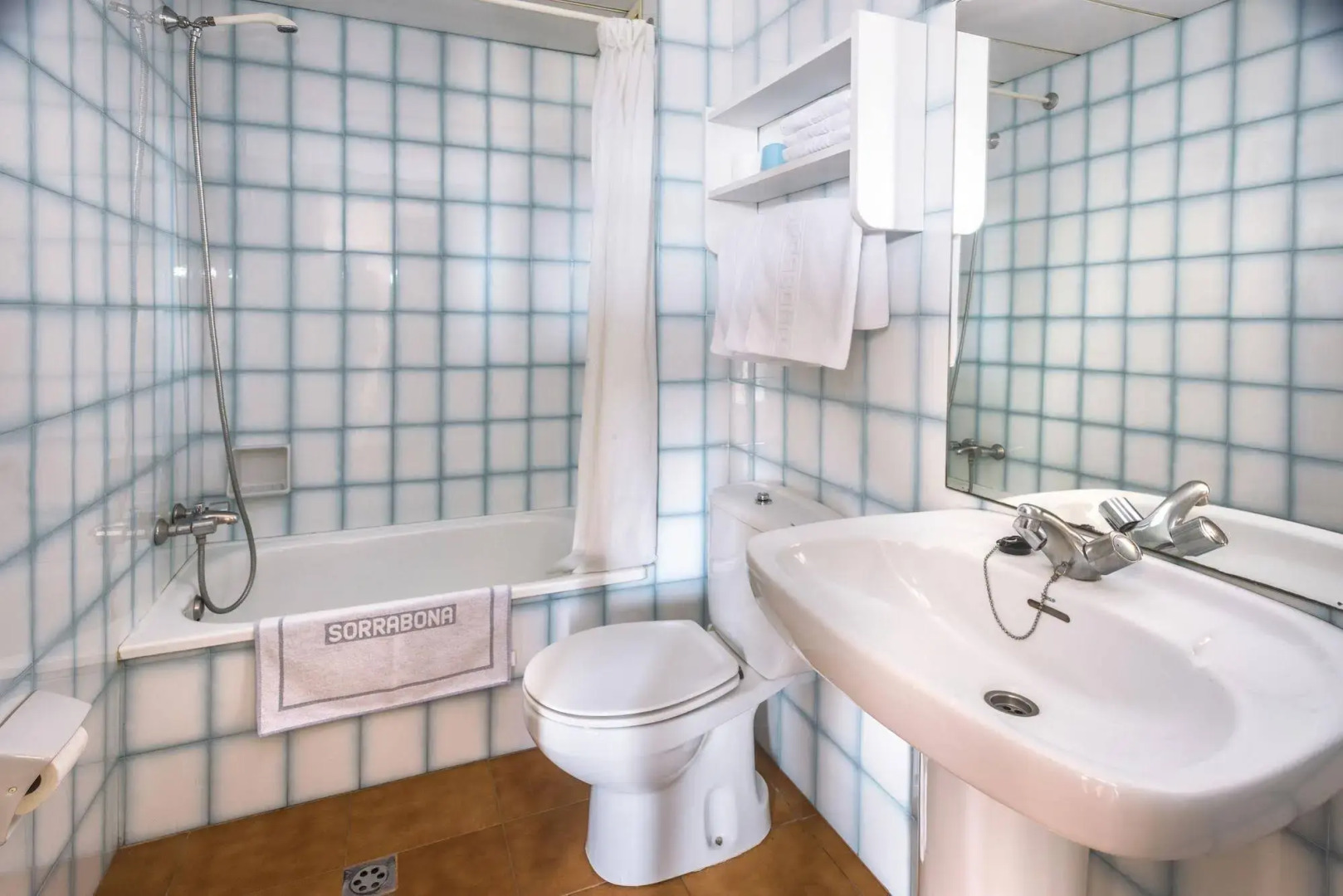 Photo - Hotel Sorrabona