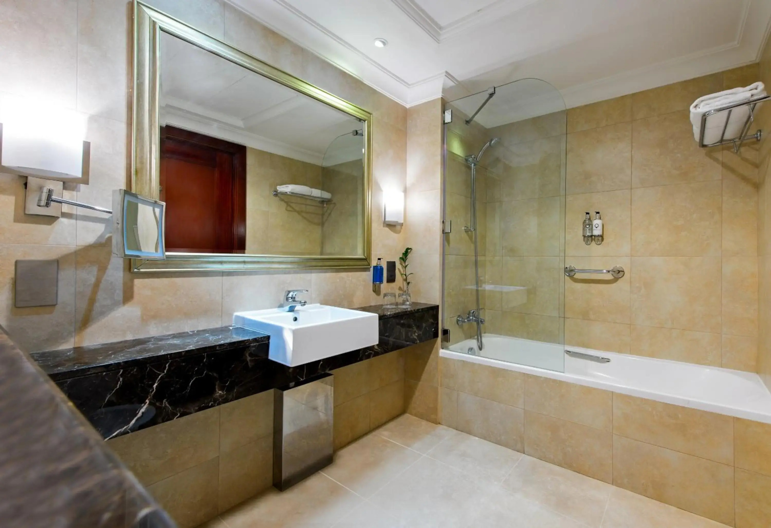 Photo - Somewhere Hotel Apartment