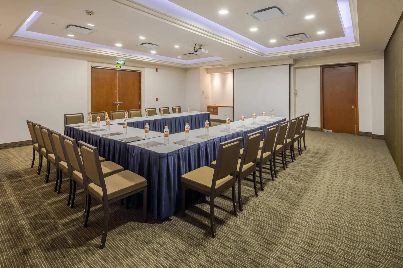 Foto - Courtyard by Marriott Hotel