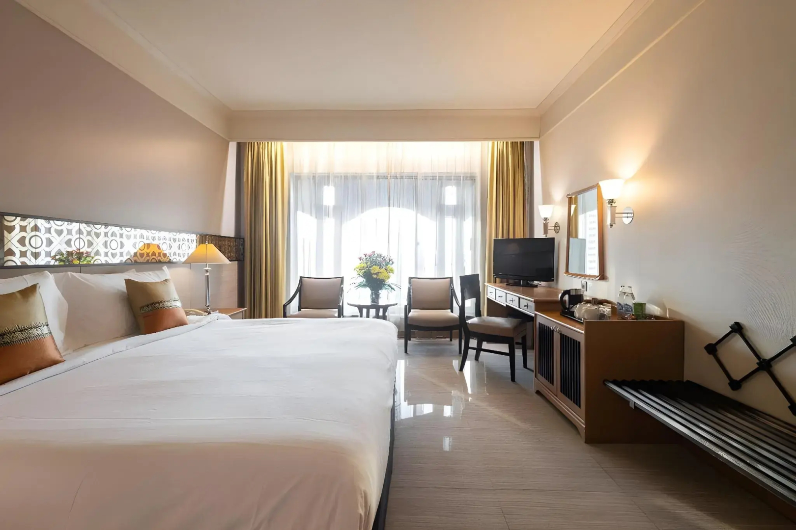 Photo - Indra Regent Hotel