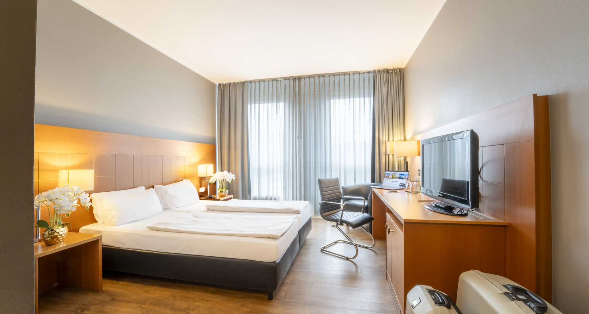 Foto - Plaza Premium Koln