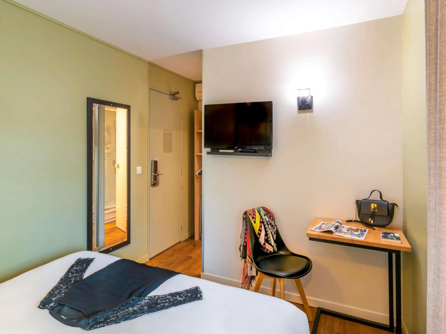 Photo - Hotel Acanthe - Boulogne Billancourt