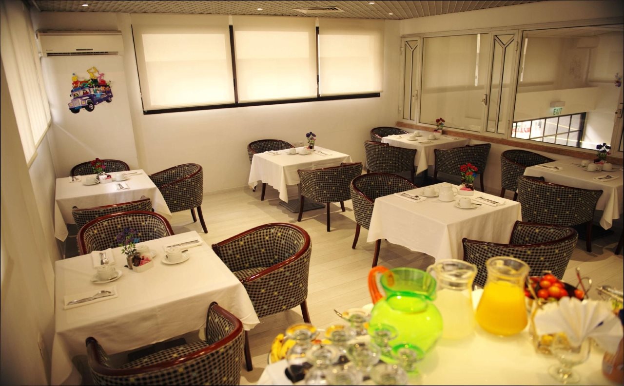 Photo - Best Western Regency Suites