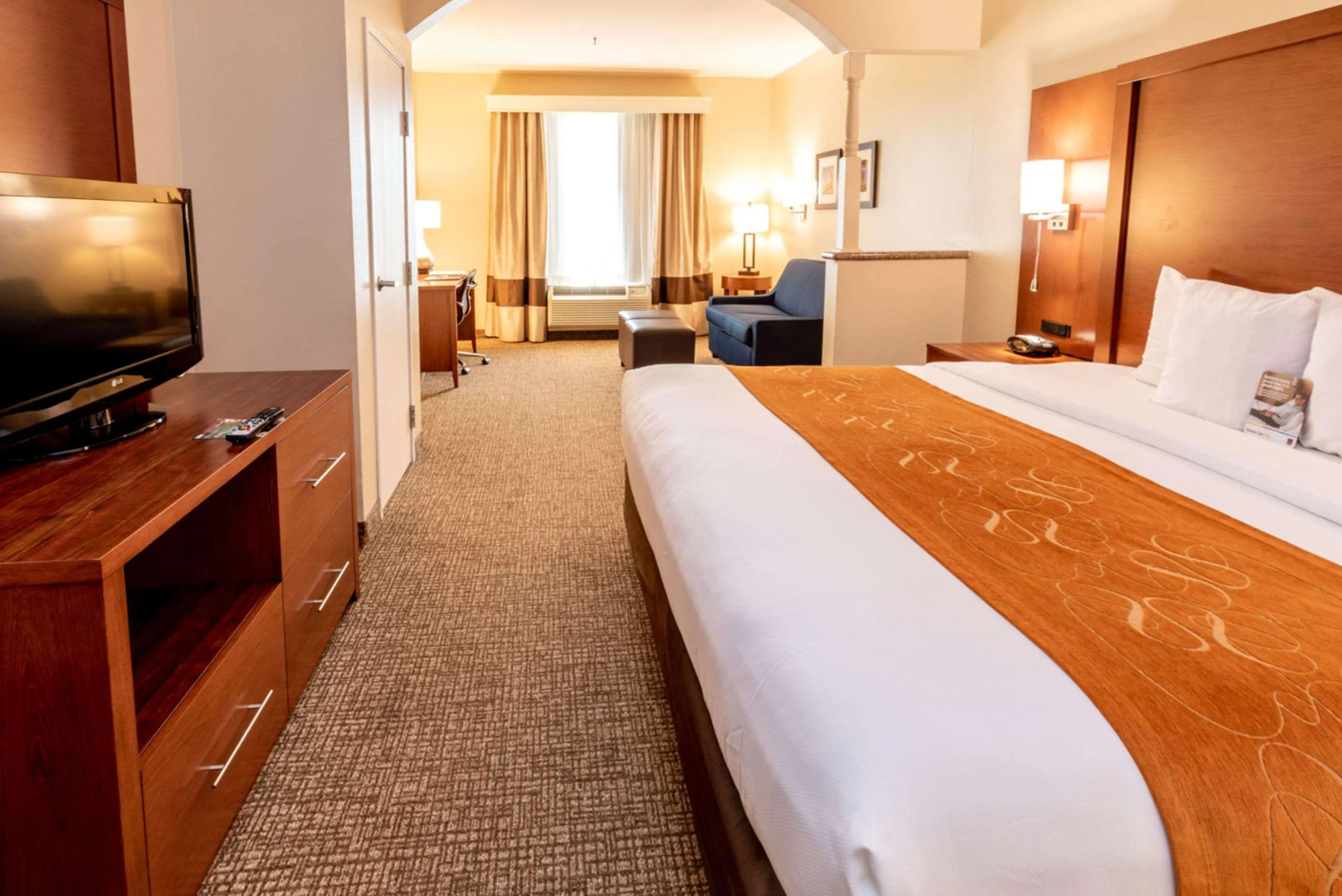 Photo - Comfort Suites Houston near Medical Center- NRG Stadium