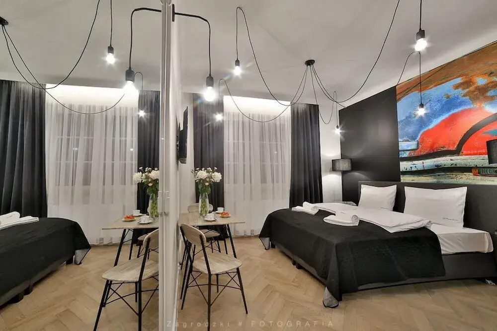 Foto - Saint Thomas Corner - by Upstairs