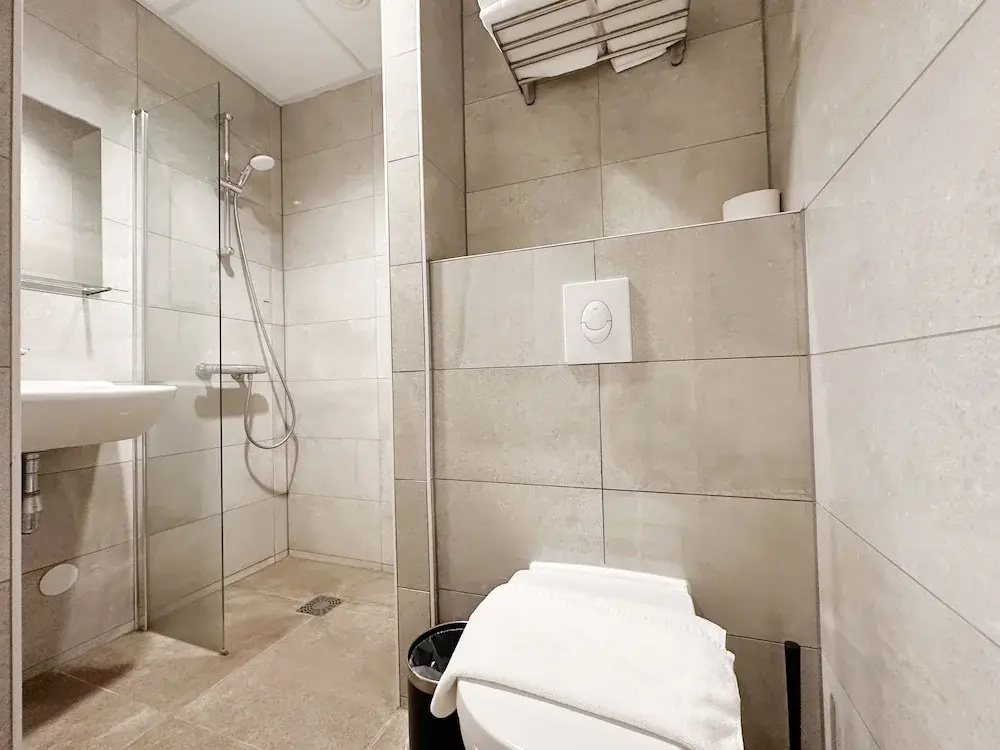 Photo - HOTELUX Amsterdam Airport Hotel