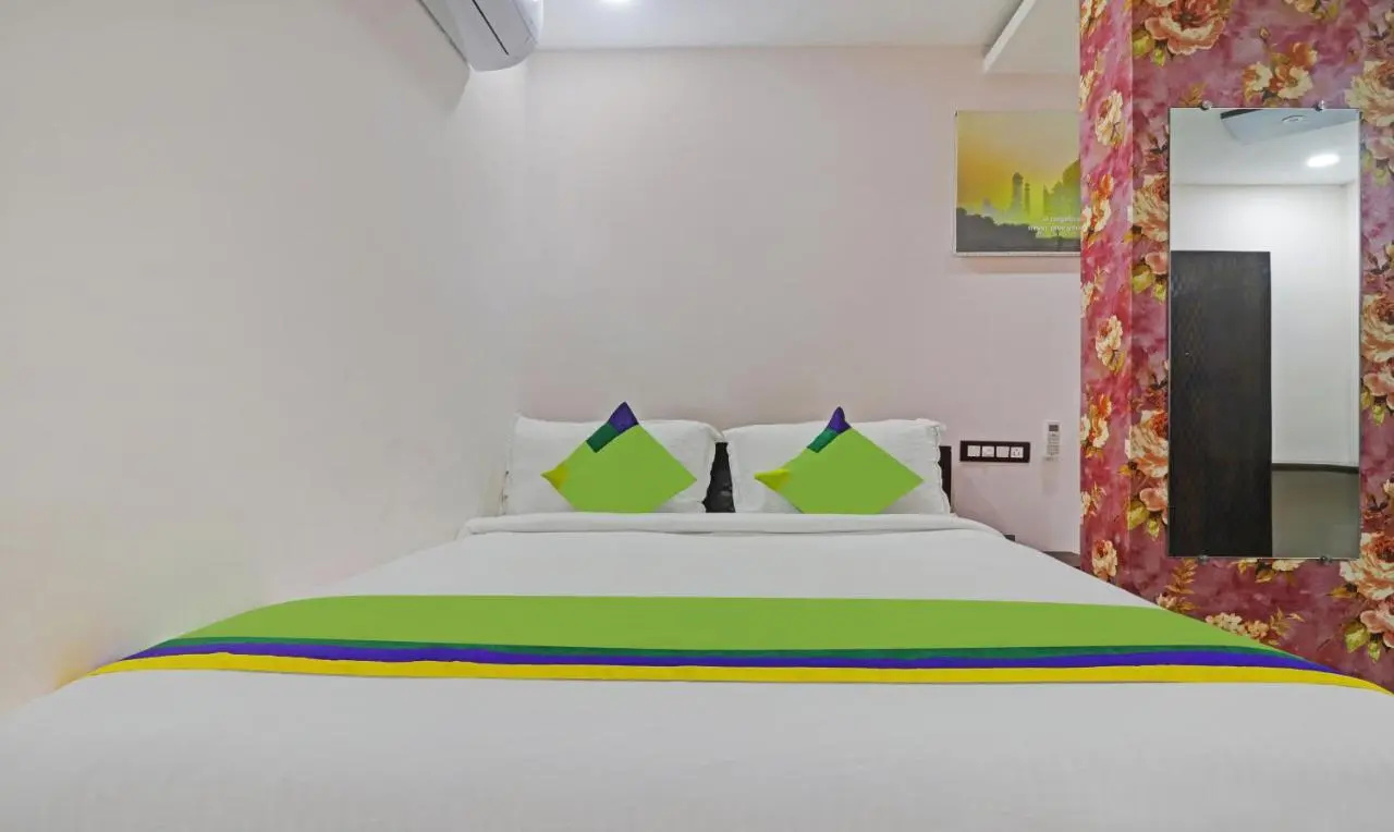Photo - Itsy Hotels J A Royal Suites Manikonda