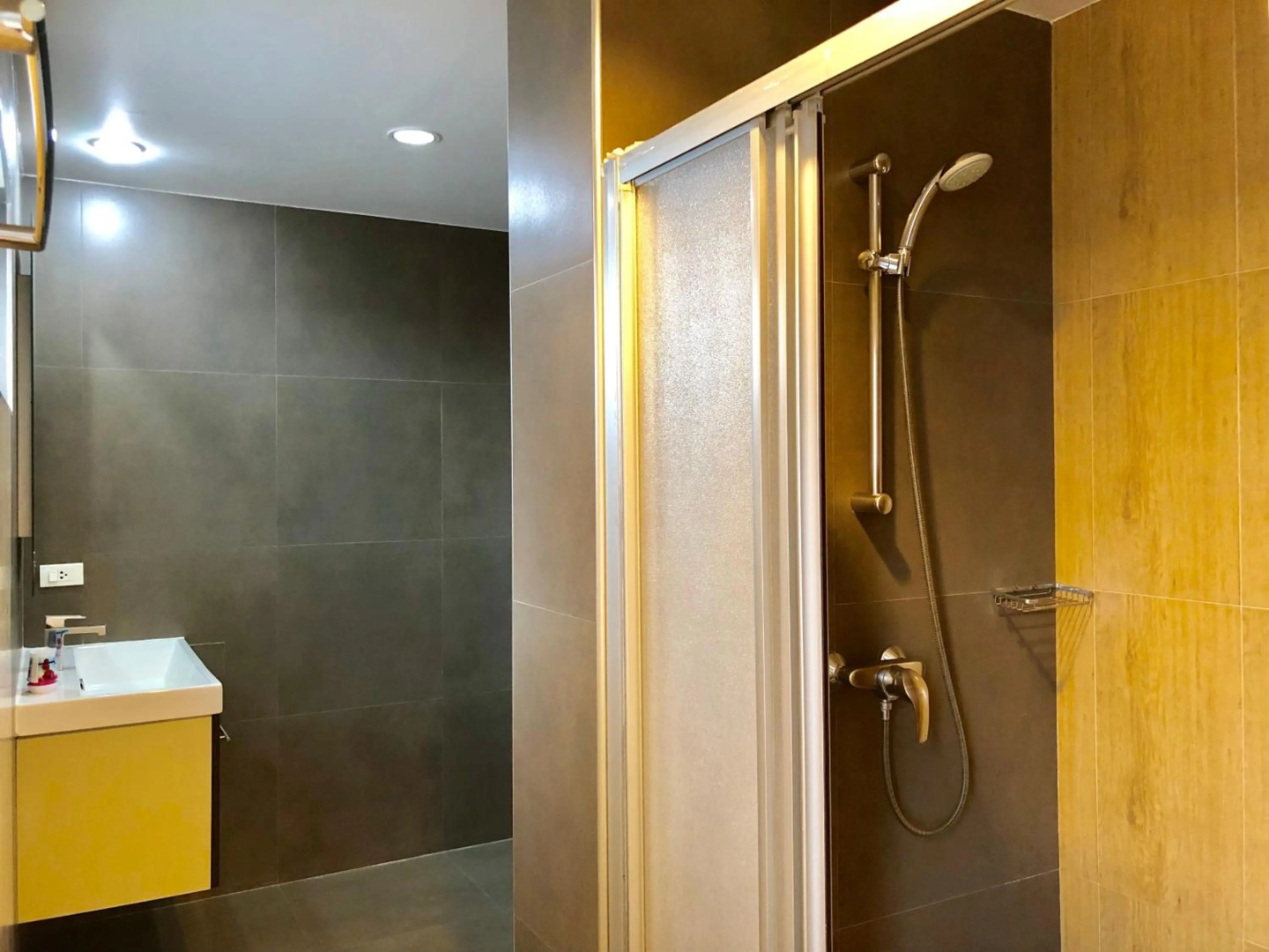 Photo - 14 Place Sukhumvit Suites - SHA Plus