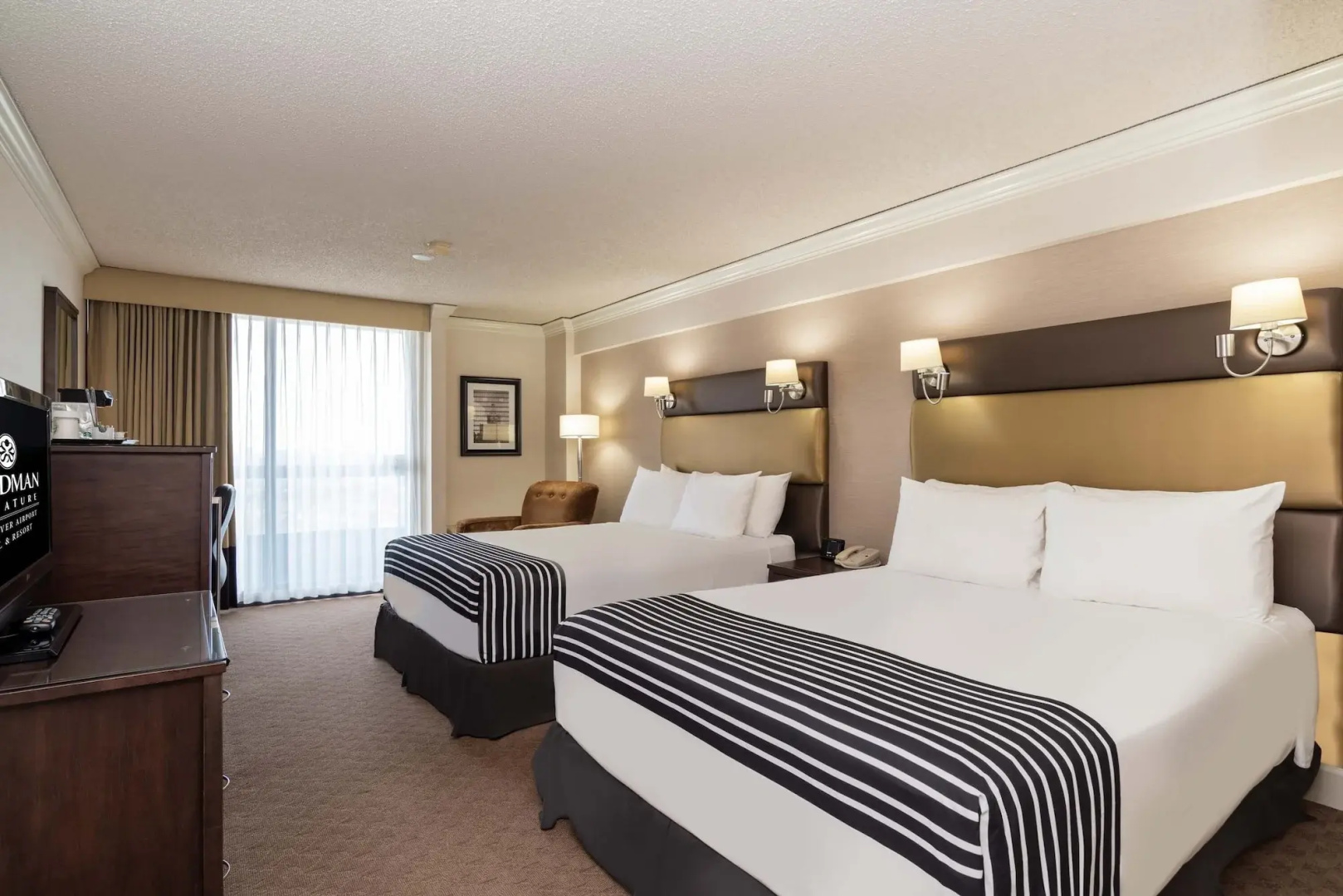 Foto - Sandman Signature Vancouver Airport Hotel & Resort