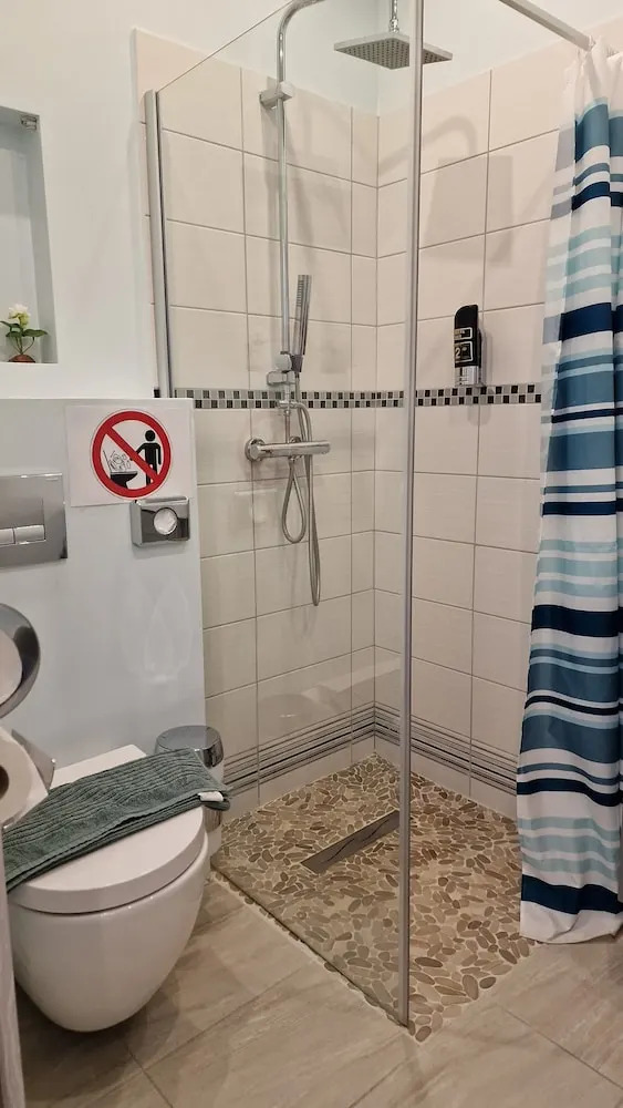 Photo - Elegance Studios