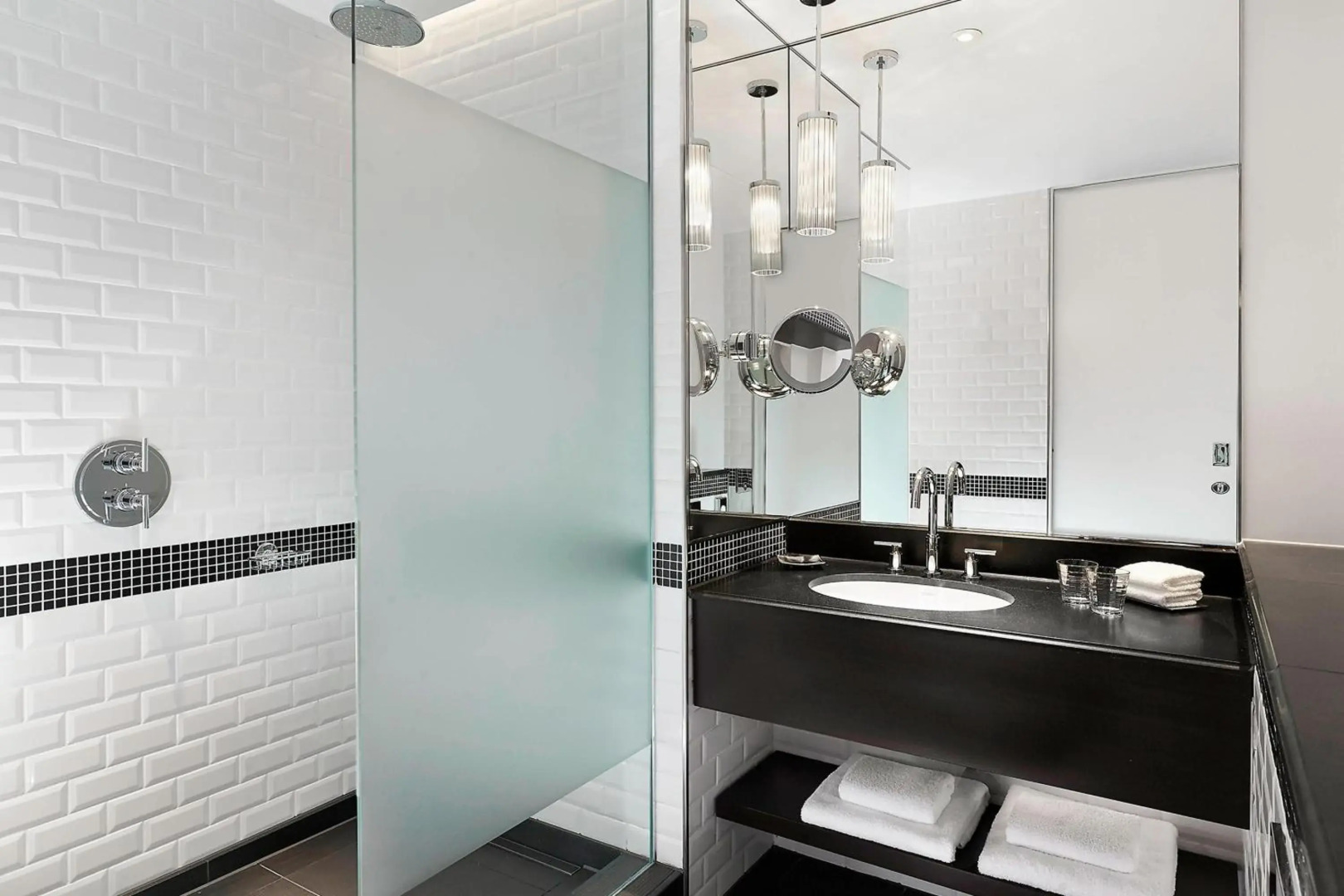 Photo - Top High Airport Link Hotel, Bangkok