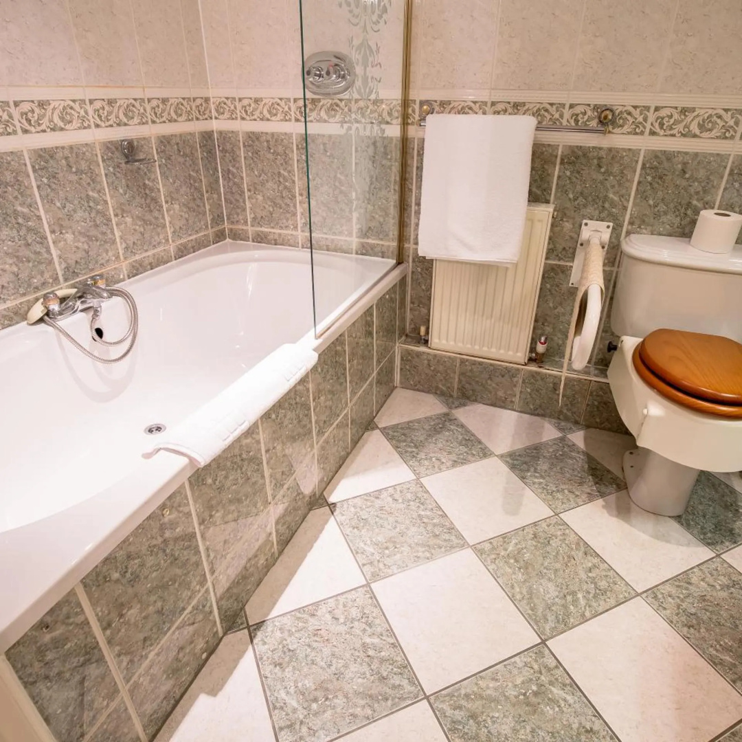 Photo - Harefield Manor Hotel