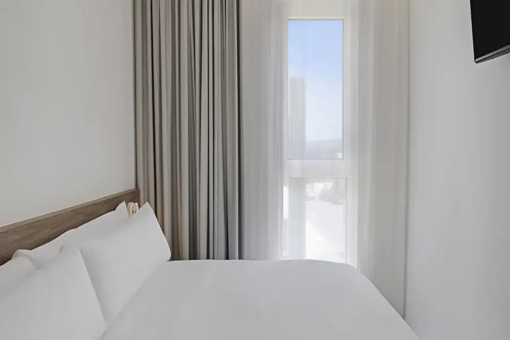 Photo - B&B HOTEL Santiago Milladoiro