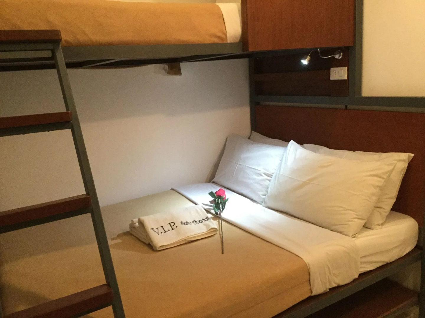Foto - Townhouse OAK Makati Manila Near PNR Pasay Evangelista formerly VIP Suites