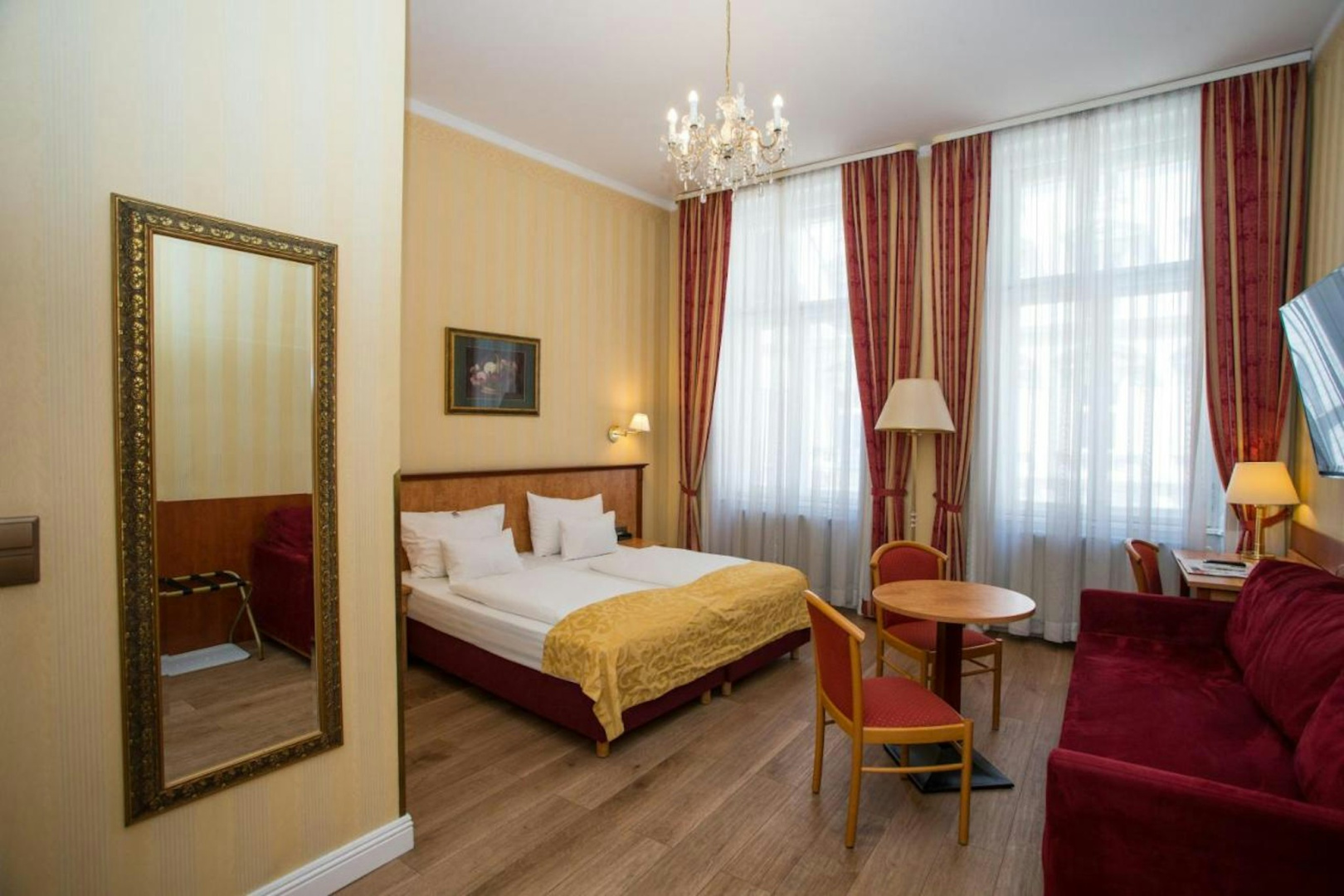 Foto - Opera Suites - Self Check-in