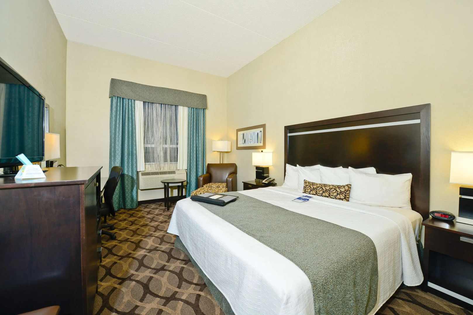 Photo - Best Western Plus Travel Hotel Toronto Airport