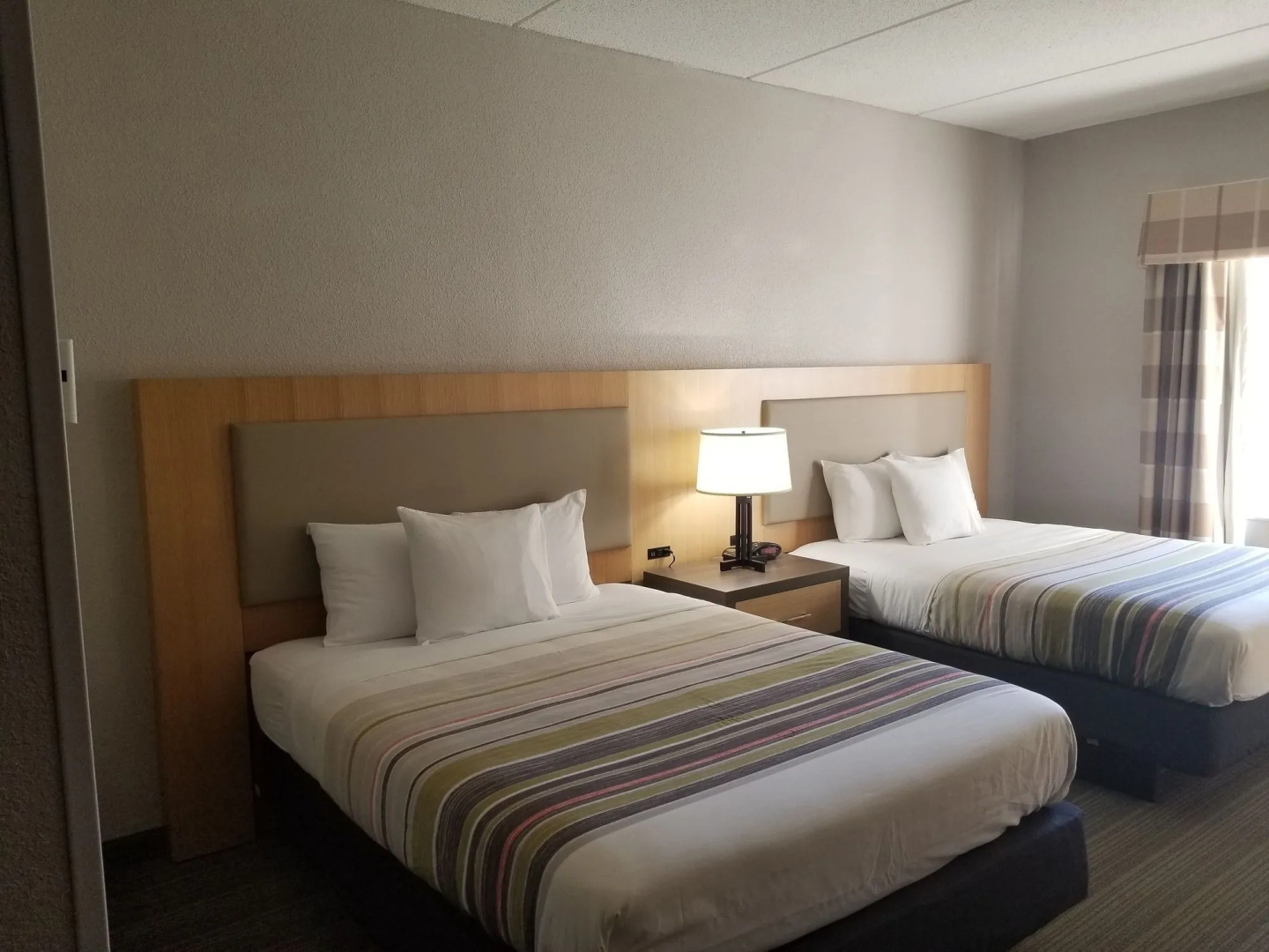 Photo - Country Inn & Suites by Radisson, Charlotte University Place, NC