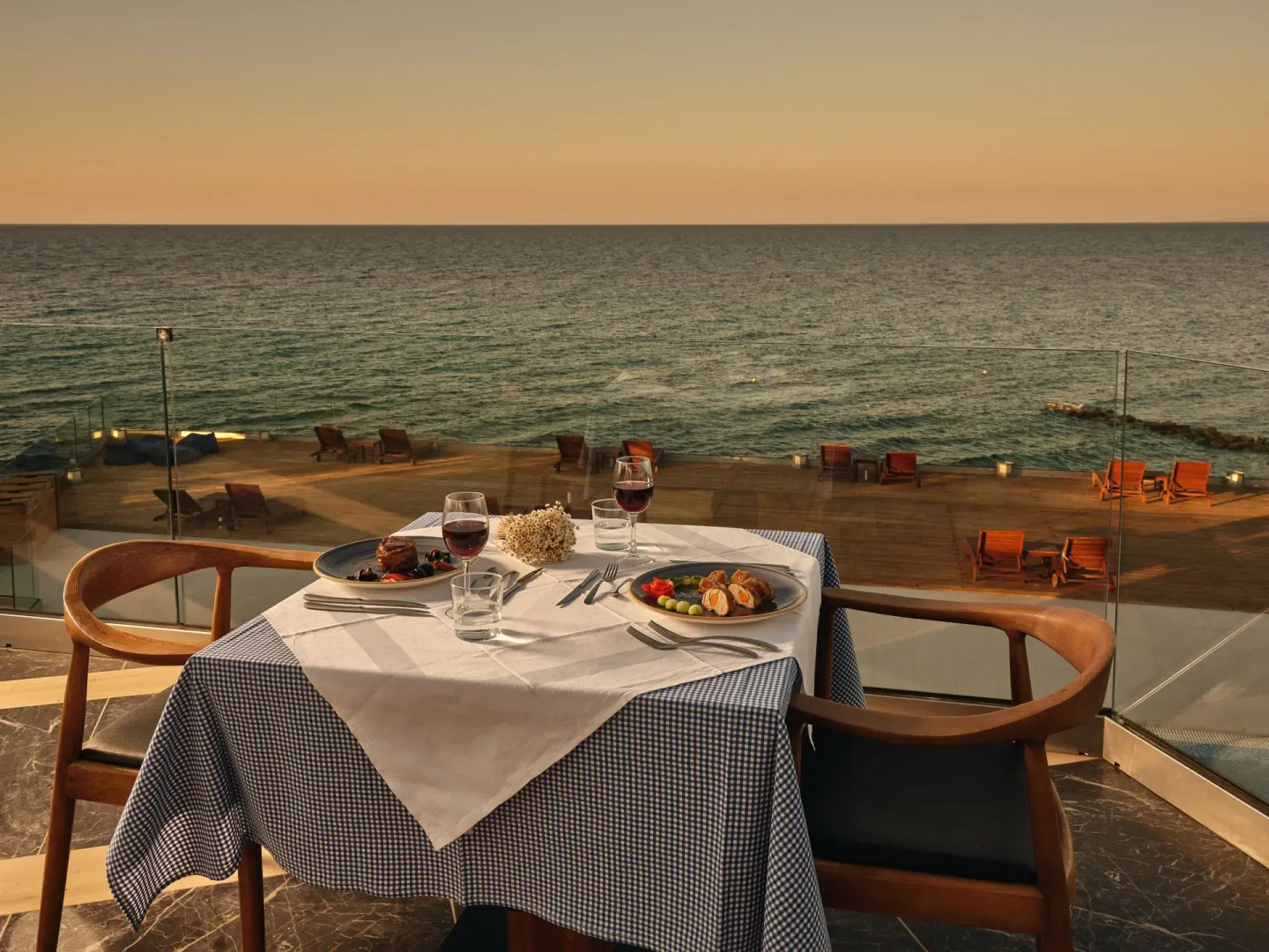 Foto - Cavo Orient Beach Hotel