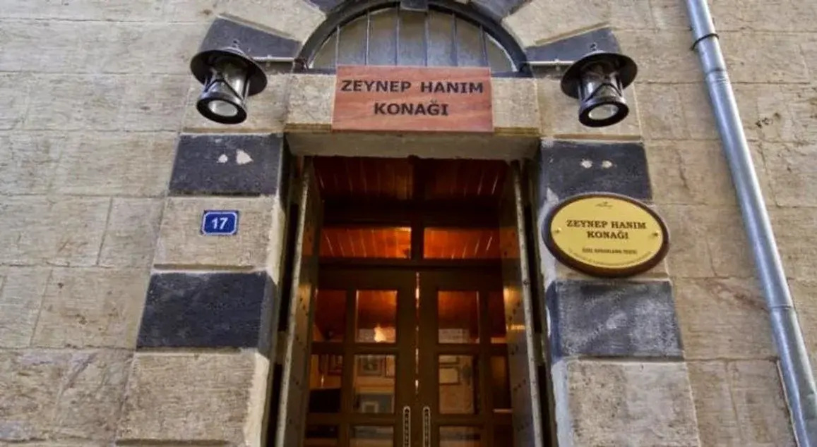 Foto - Zeynep Hanim Konagi - Special Class
