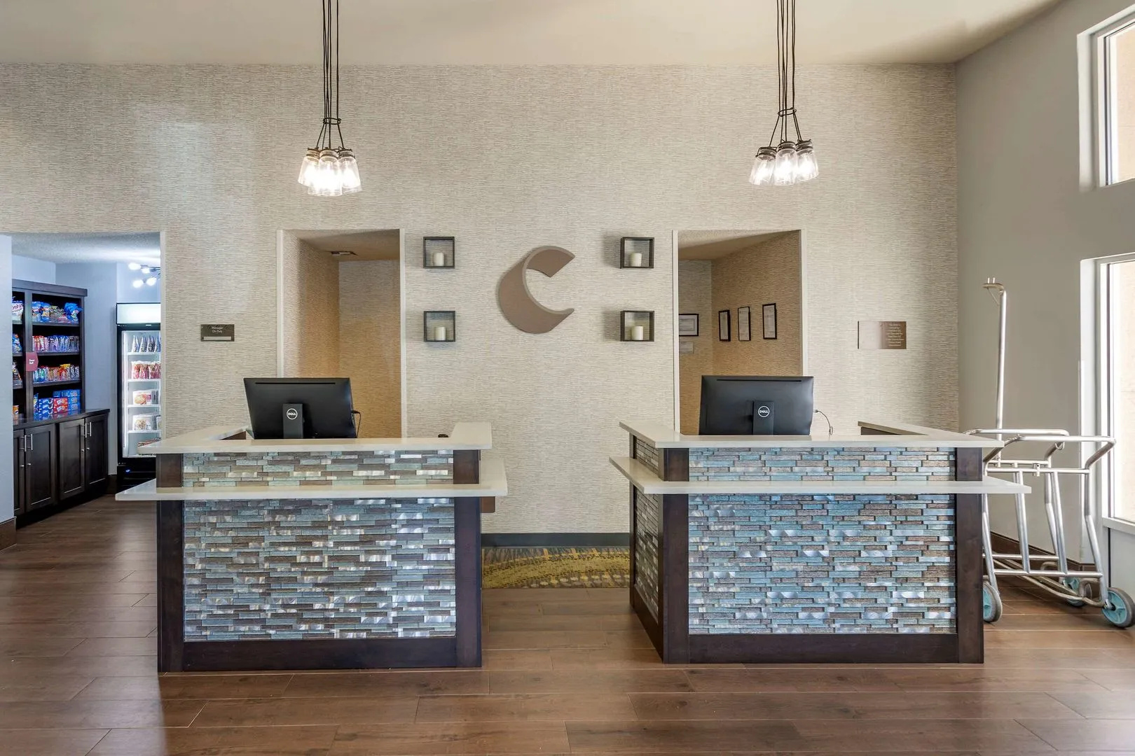 Photo - Comfort Suites Nashville Airport - BNA