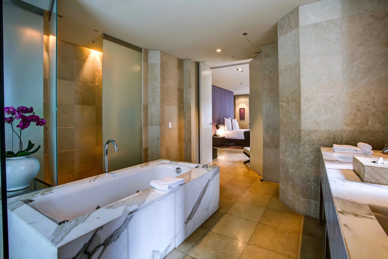 Foto - Establishment Hotel